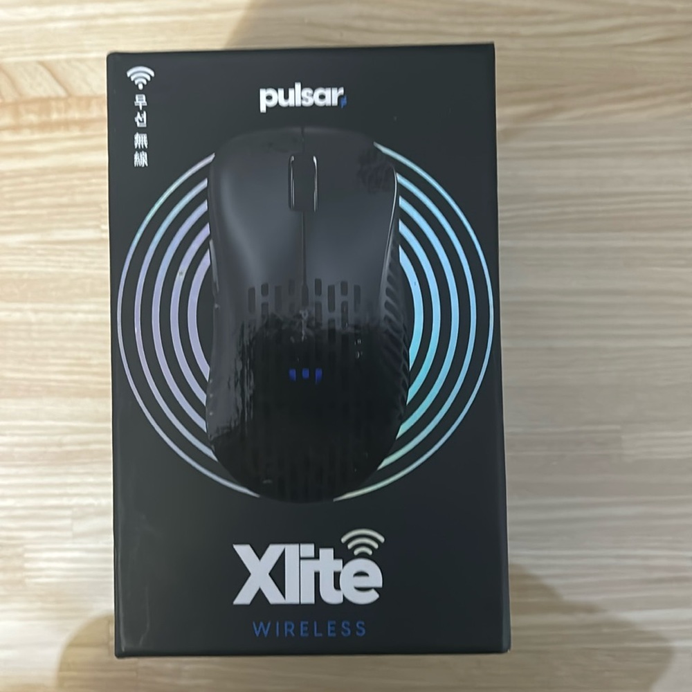 Professional gaming mouse
